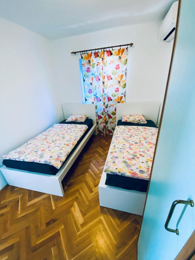 Apartments Matthew & Oscar Порат Екстериор снимка