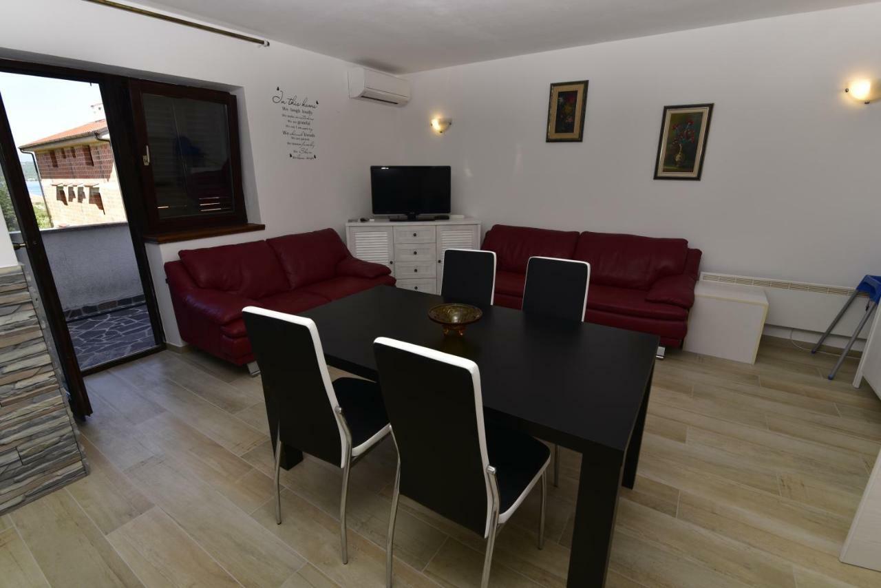 Apartments Matthew & Oscar Порат Екстериор снимка